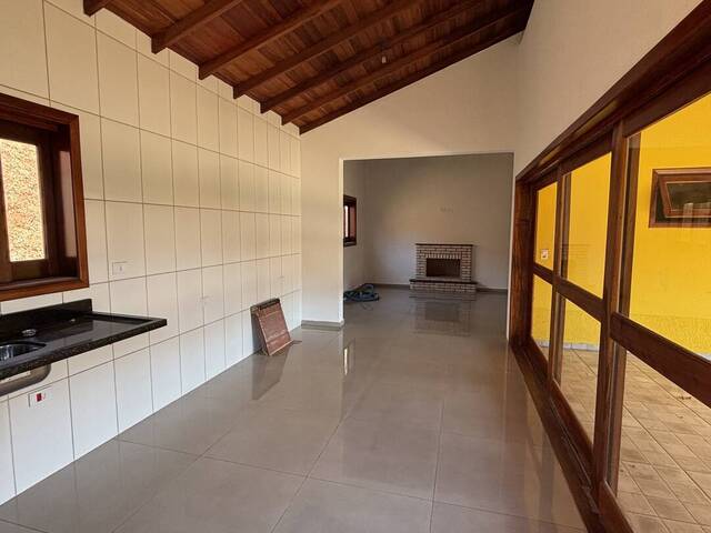 #8 - Casa em condomínio para Venda em Ibiúna - SP - 2